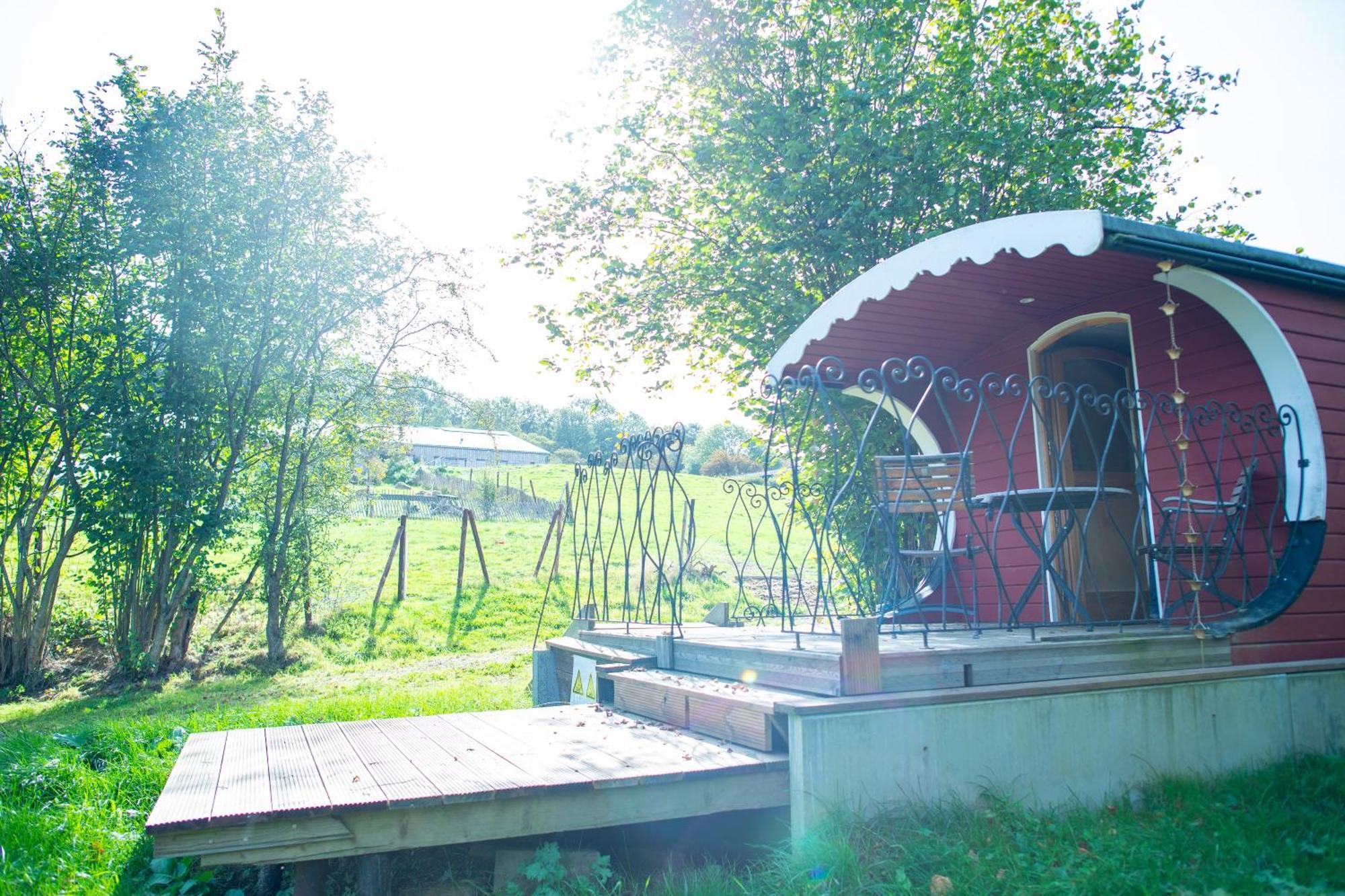 La Tiny House De La Bergerie Villa Lierneux Buitenkant foto